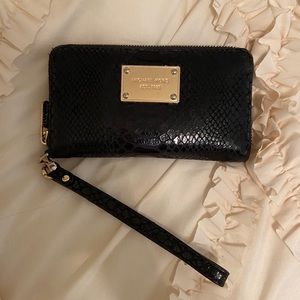 Michael Kors Wallet Wristlet